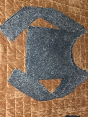 Wild Fable Black Acid Wash Long Sleeve Crop Top Size M Grunge Y2K